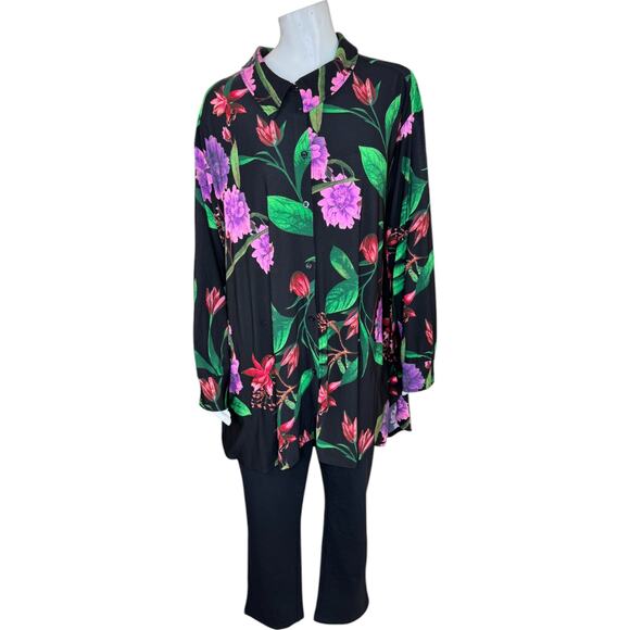 Woman with Control Wardrobe Warrier 2-Piece Traverler Set Safari/Black 1X PETITE - Picture 1 of 16